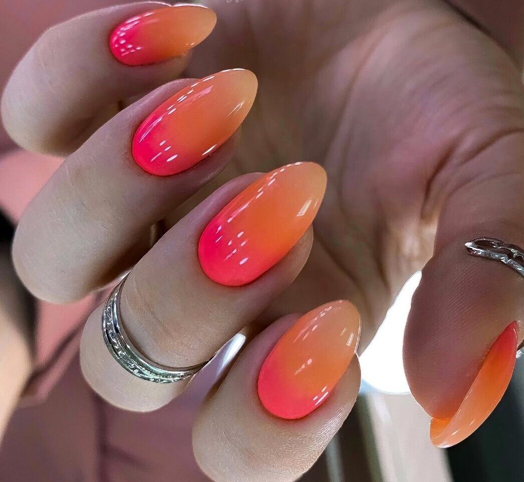paznokcie ombre pomarańczowe