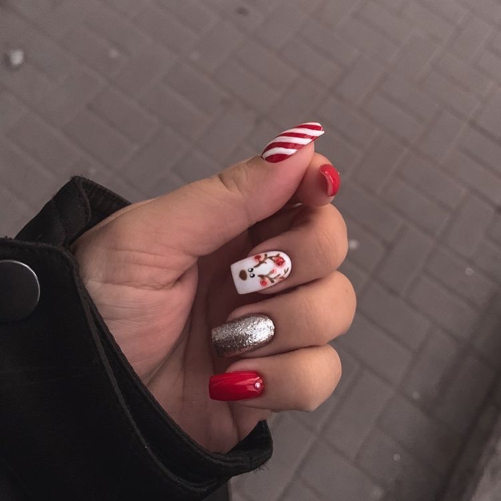 paznokcie czerwono złote na święta