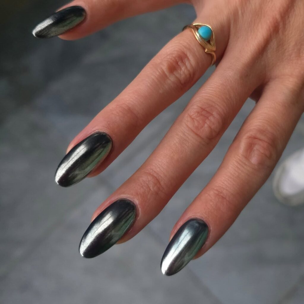 chrome nails migdałki