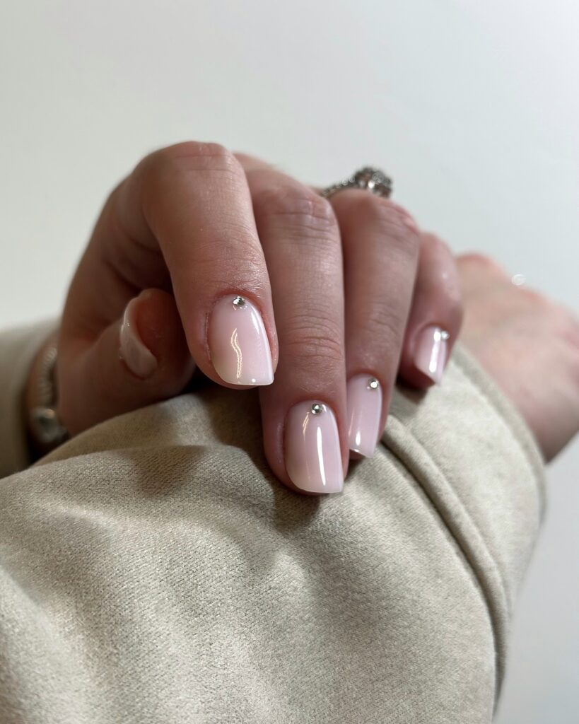 trendy manicure