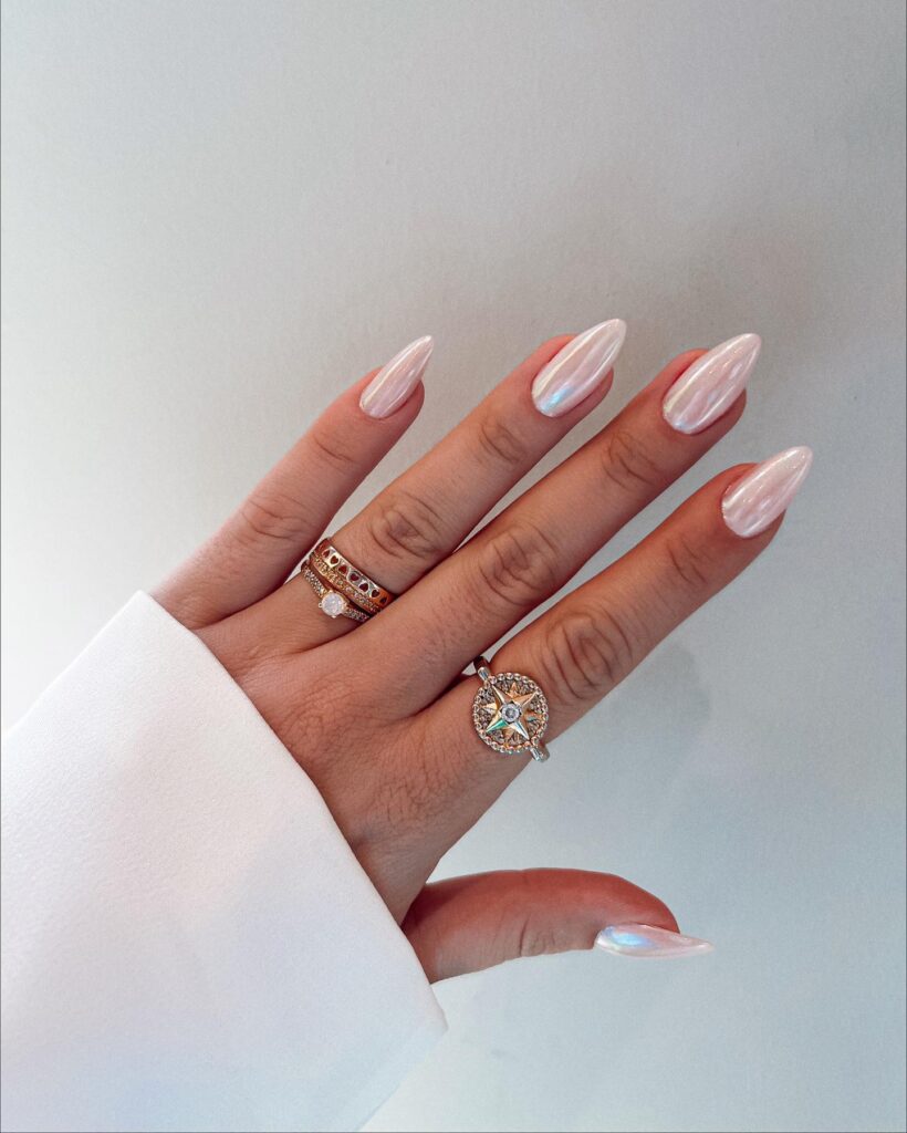 manicure chrome effect