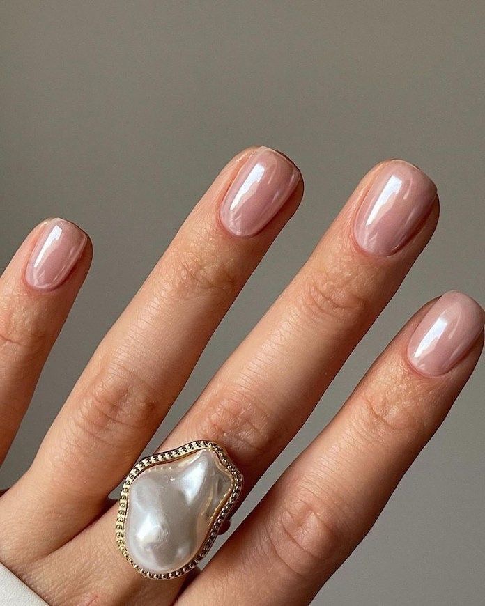 clean girl nails