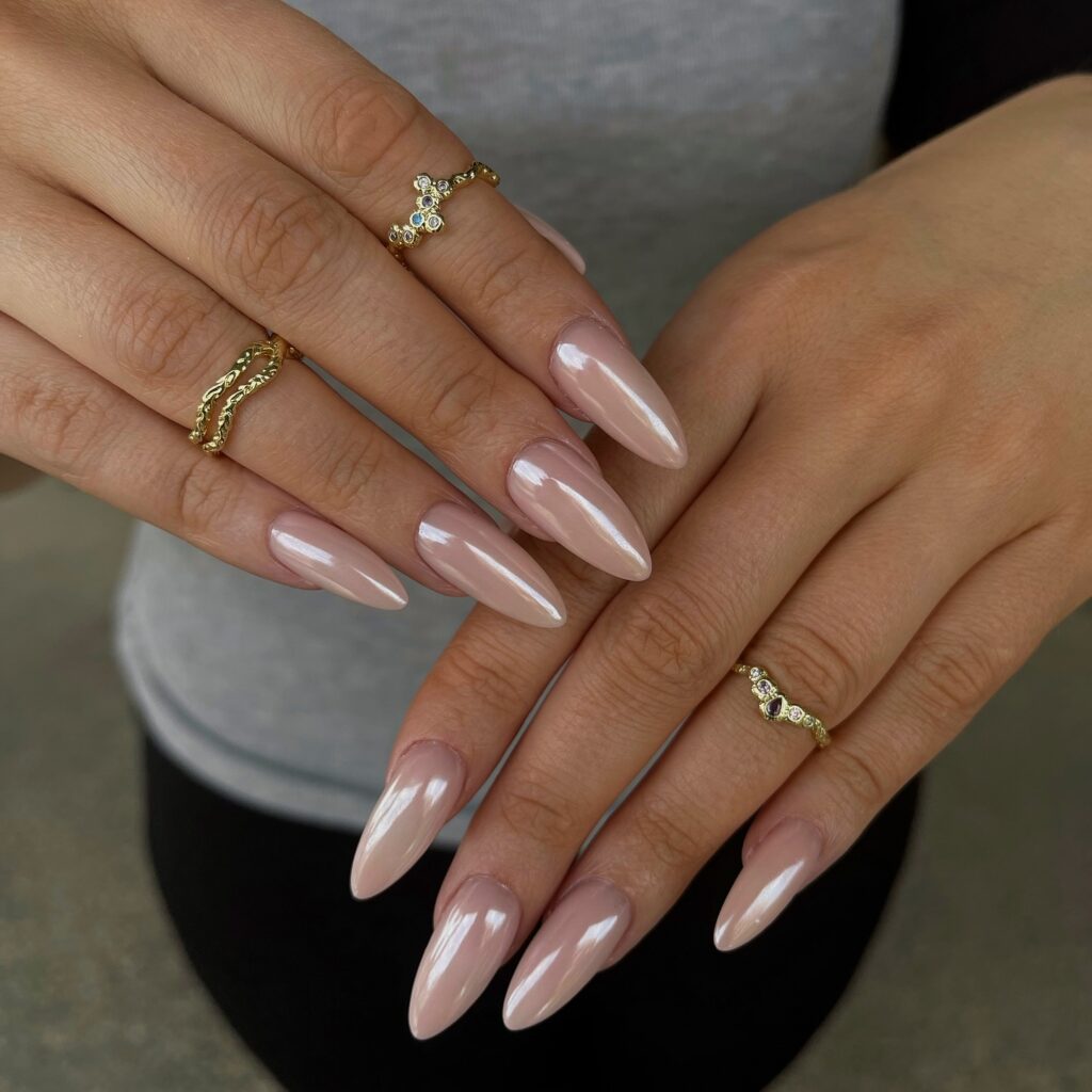 błyszczące paznokcie