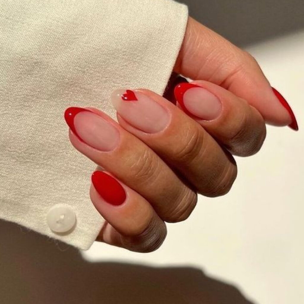 minimalistyczne nude paznokcie