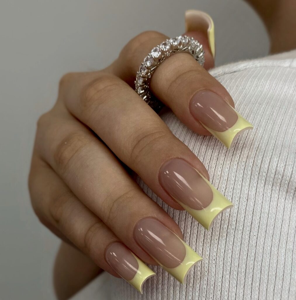 french manicure 2026