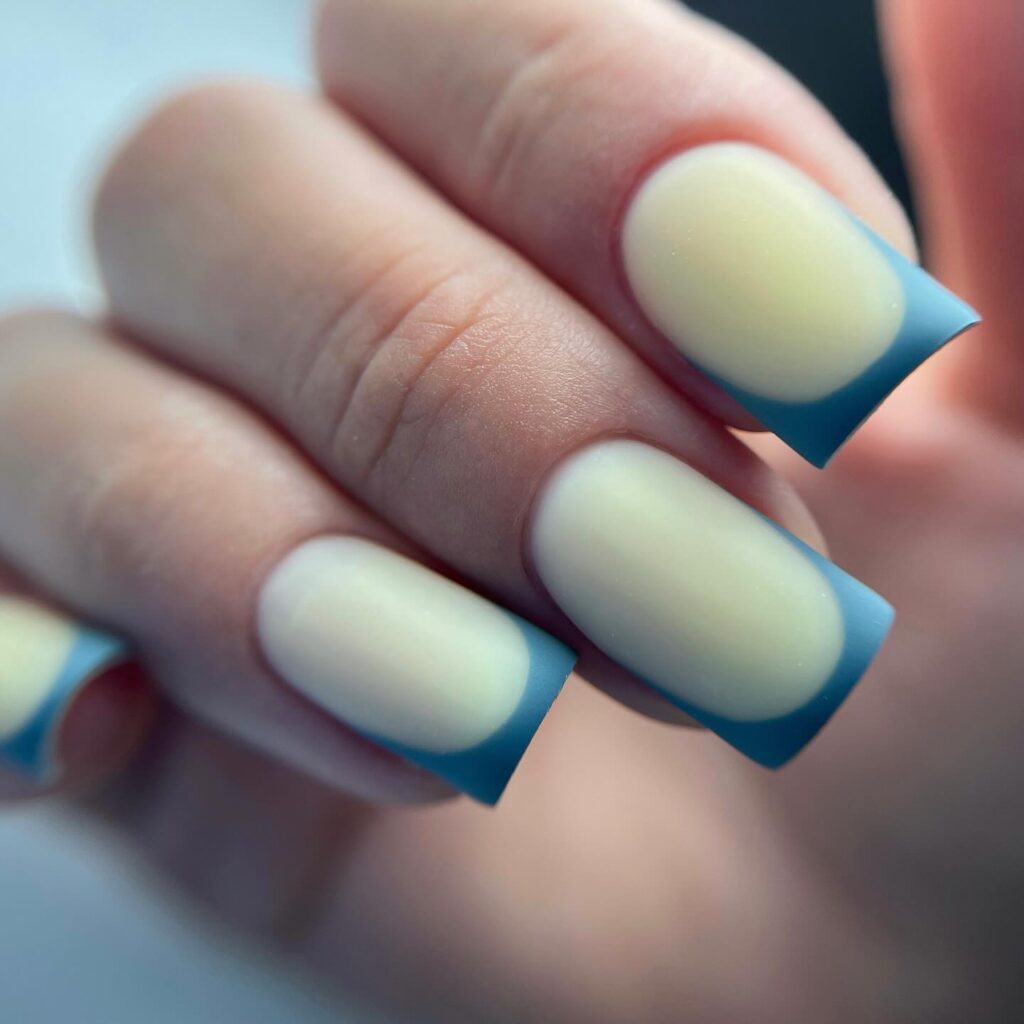 modne french manicure