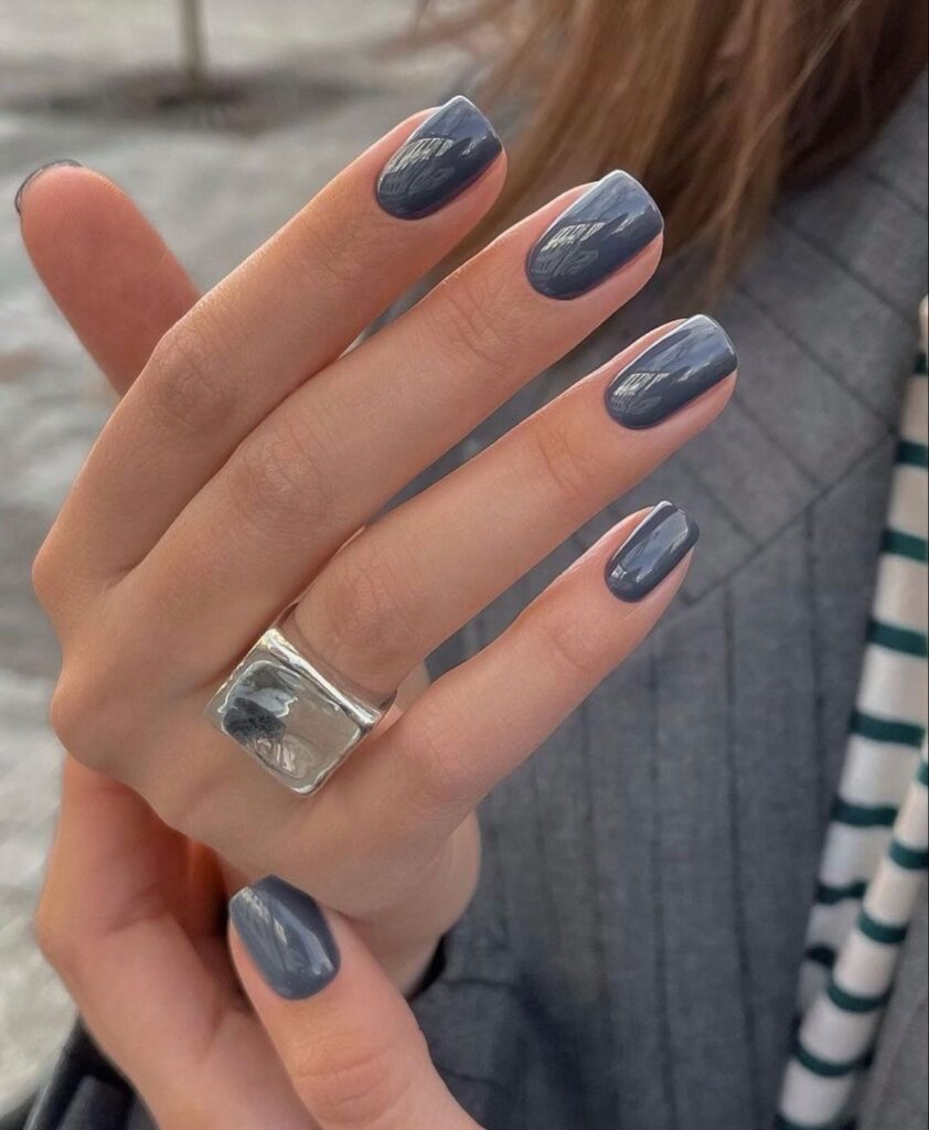 manicure do pracy