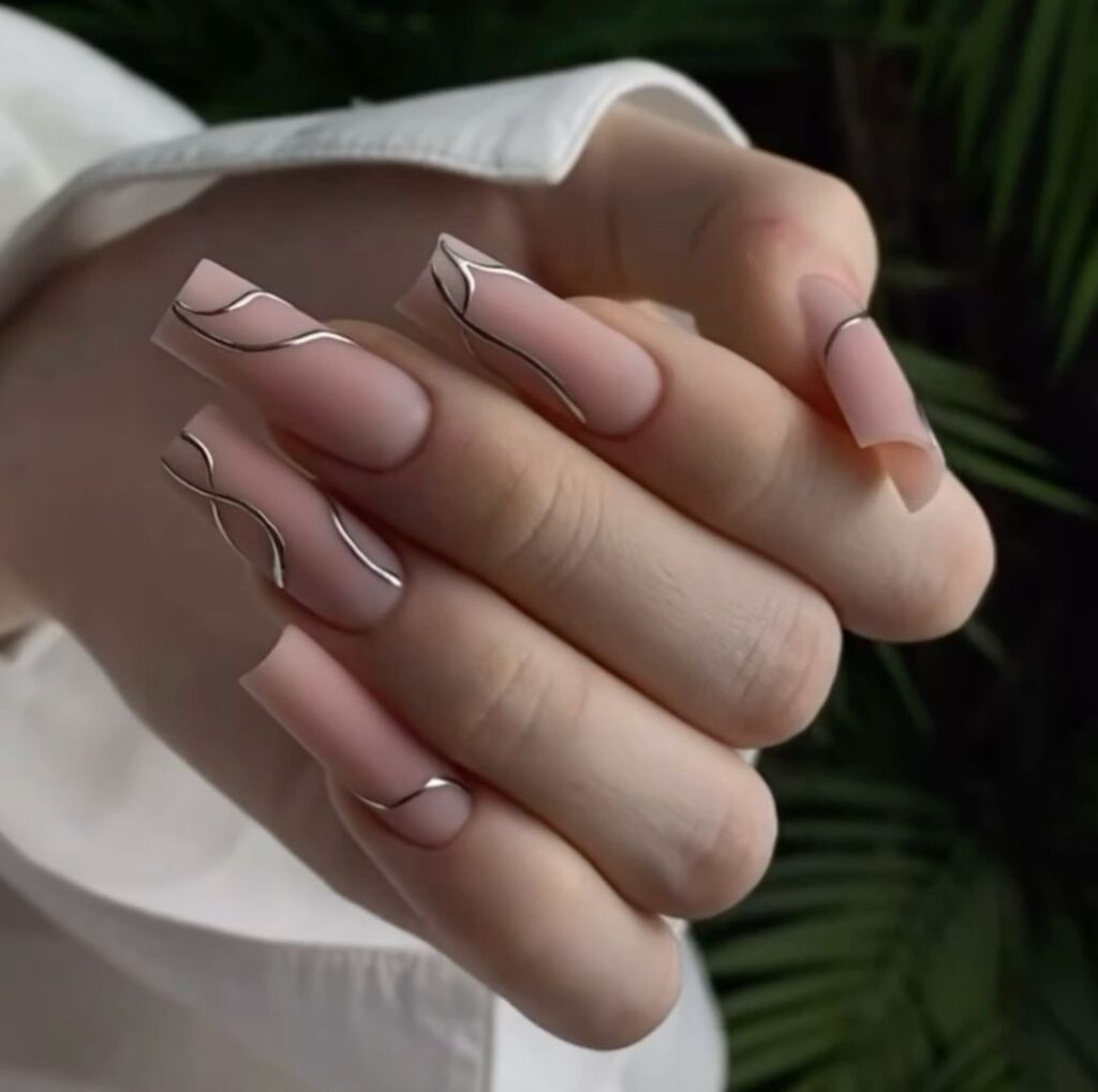 manicure w domu